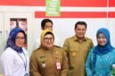 Bupati Tangerang, Moch. Maesyal Rasyid, meresmikan Koperasi Desa Merah Putih Sarakan bersama Wakil Bupati Intan Nurul Hikmah.(Foto: Diskominfo Kab. Tangerang)