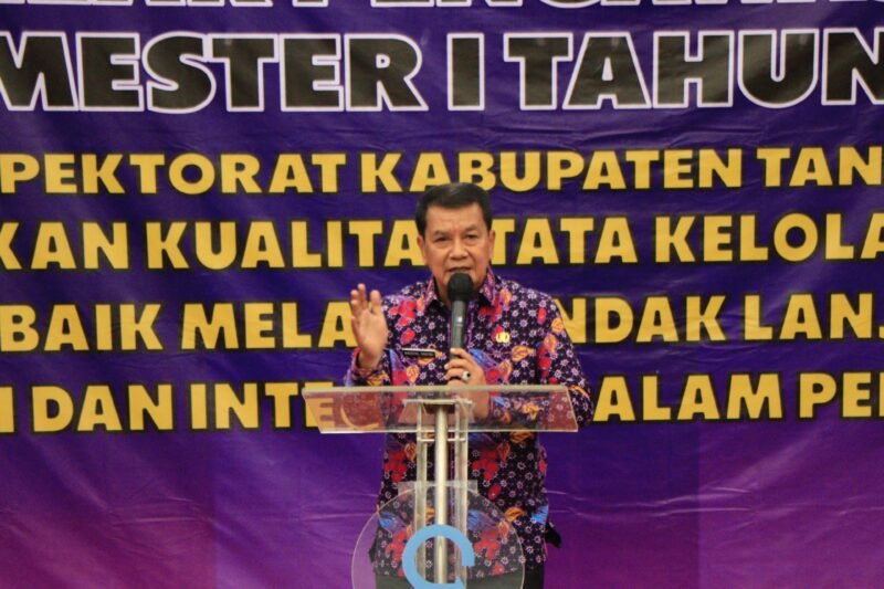 Bupati Tangerang Moch. Maesyal Rasyid memberikan sambutan dalam acara Gelar Pengawasan Semester I Tahun 2025 di Kabupaten Tangerang. (Foto:Dok. Pemkab Tangerang).