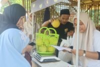 Antusias warge ketika memburu melon di Tabania Farm.(Foto: Istimewa)